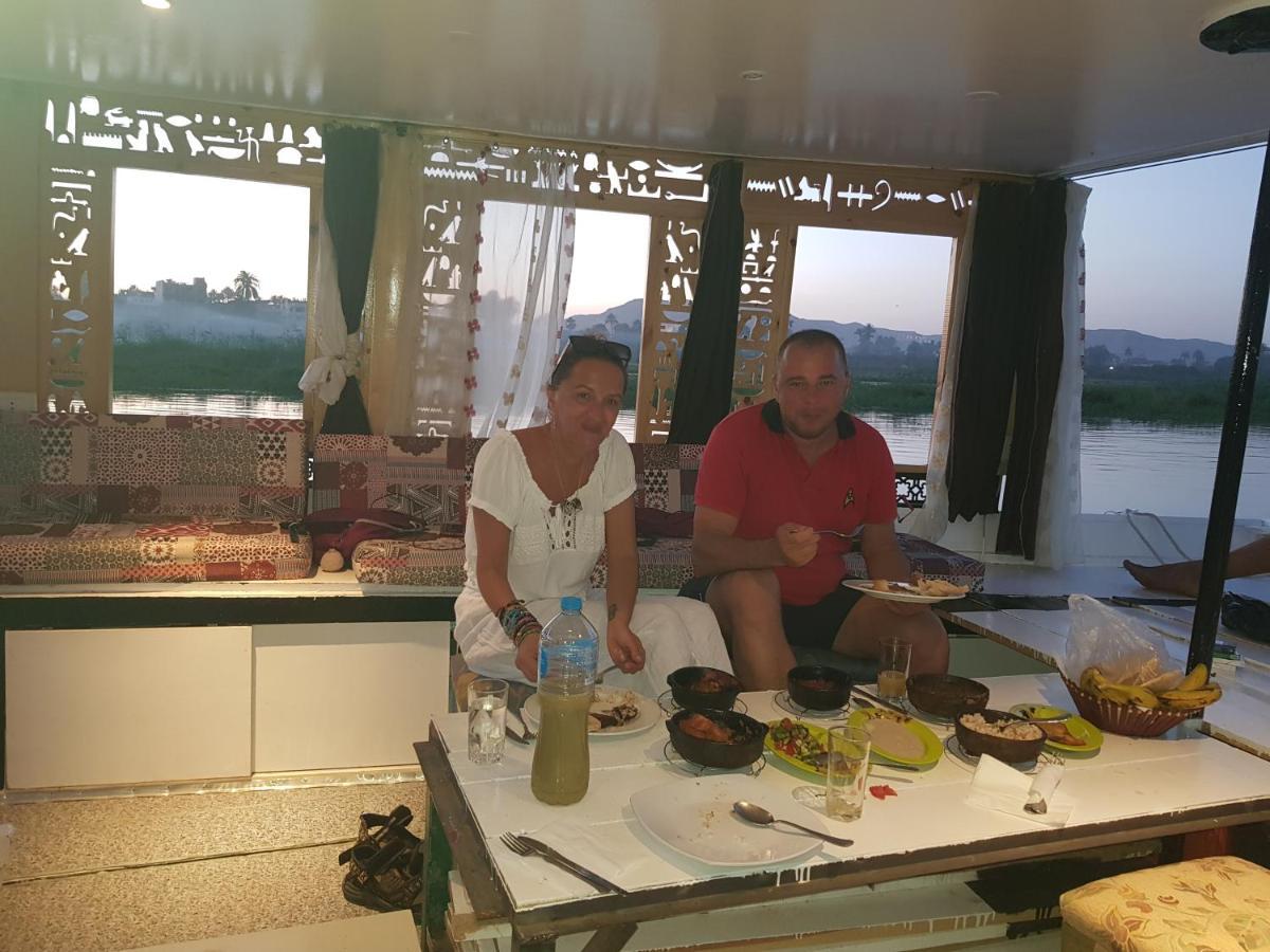 Nile Sunrise Felucca Boat Private Rental Luxor Exterior foto